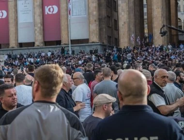 Γεωργία: Διακόσιοι σαράντα τραυματίες από τις συγκρούσεις μεταξύ διαδηλωτών και αστυνομικών